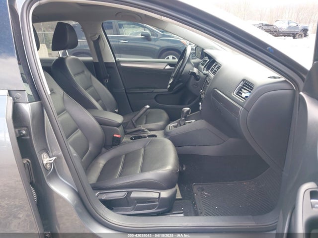 3VWLA7AJ3FM316618 Volkswagen Jetta 2.0l Tdi Se