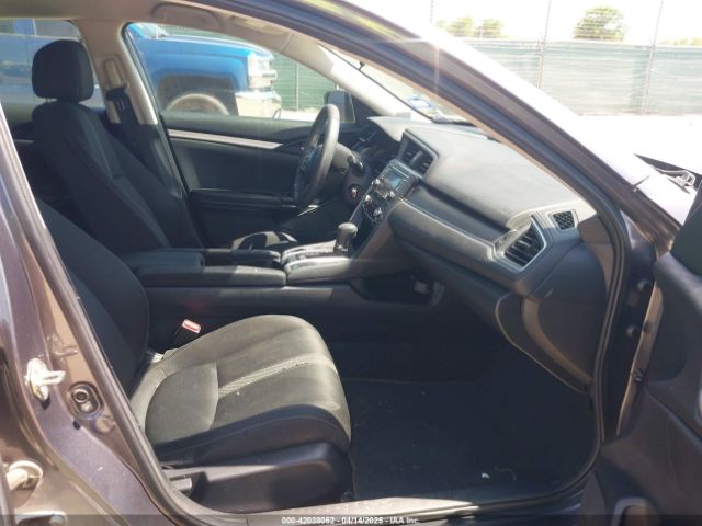 19XFC2F57GE217532 Honda Civic Lx