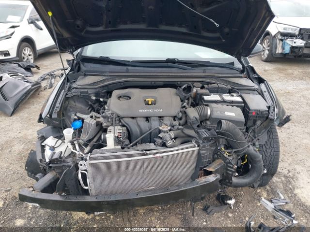 5NPD74LF2JH279055 Hyundai ELANTRA SE
