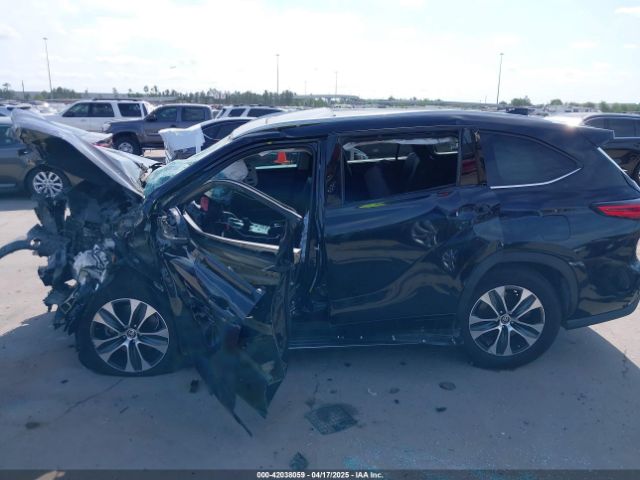 5TDGZRAH0LS018366 Toyota Highlander Xle