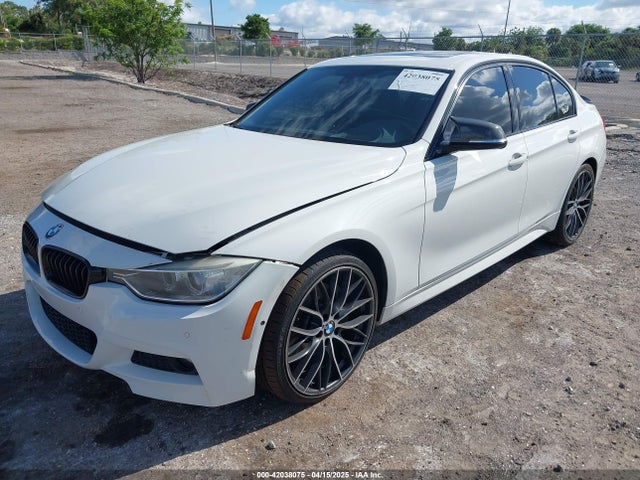 BMW 328i Xdrive 2015 WBA3B3C58FF548041 Image 2