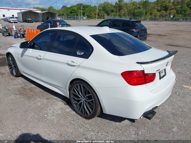 BMW 328i Xdrive 2015 WBA3B3C58FF548041 Image 3