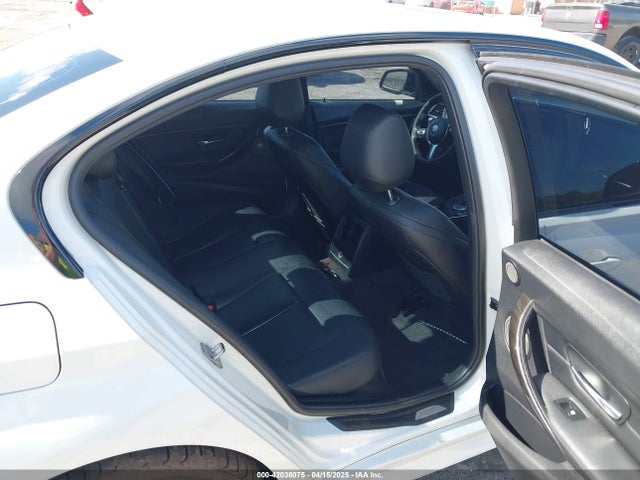 BMW 328i Xdrive 2015 WBA3B3C58FF548041 Image 8