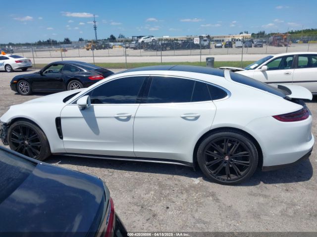 WP0AB2A76JL131763 Porsche Panamera 4s