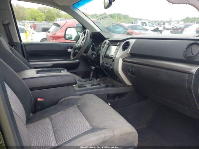 5TFRY5F14EX170647 Toyota Tundra Sr5 5.7l V8