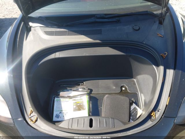 5YJ3E1EA9JF123109 Tesla Model 3 Long Range/mid Range