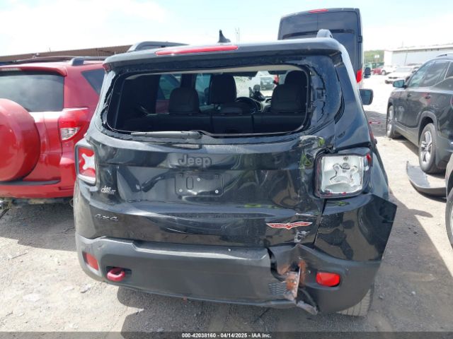 ZACCJBCT3GPD11390 Jeep Renegade Trailhawk