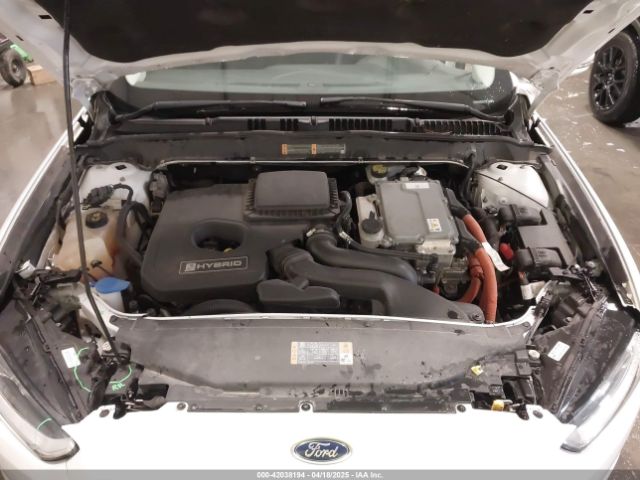 3FA6P0LU8FR215788 Ford Fusion Hybrid Se