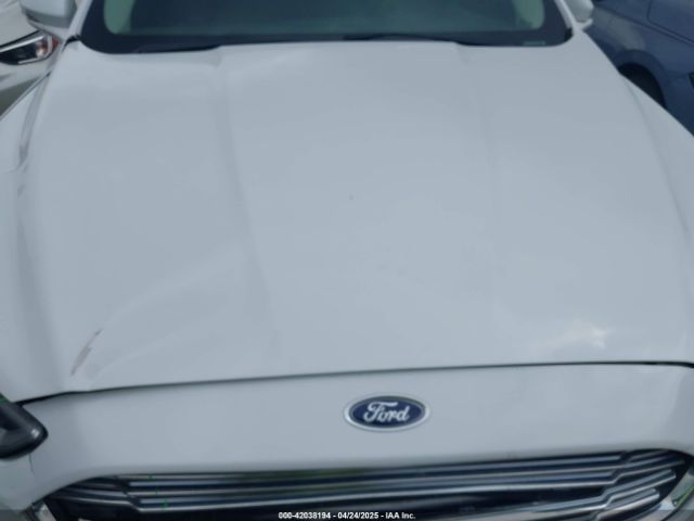 3FA6P0LU8FR215788 Ford Fusion Hybrid Se