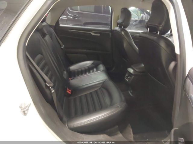 3FA6P0LU8FR215788 Ford Fusion Hybrid Se
