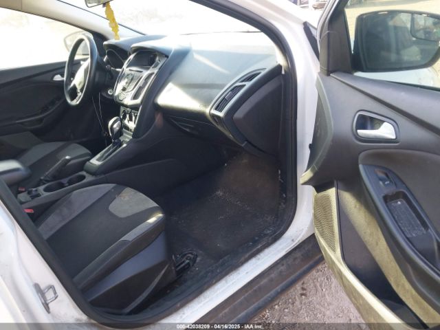 1FADP3F2XEL251269 Ford FOCUS SE