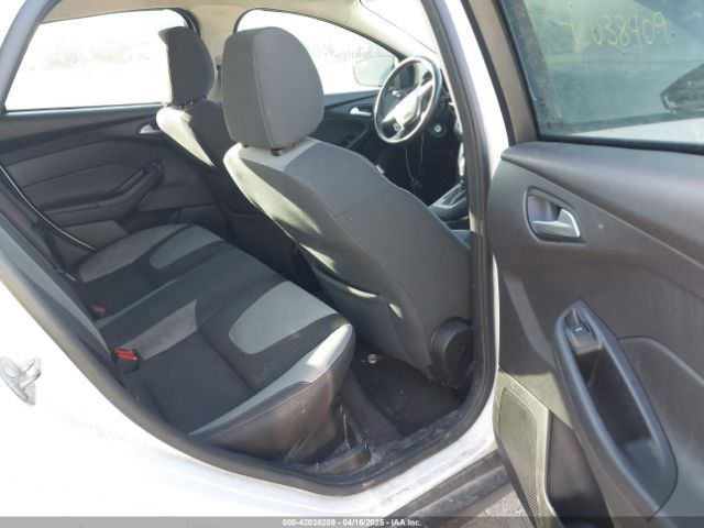 1FADP3F2XEL251269 Ford FOCUS SE