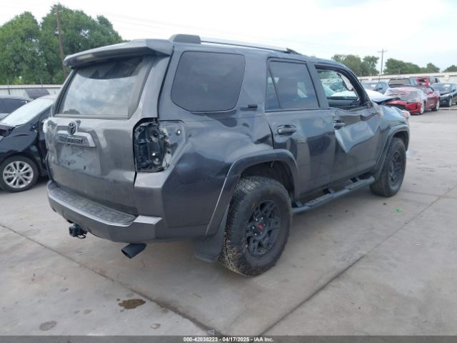 2022 TOYOTA 4RUNNER JTENU5JR0N6034346 Photo 3