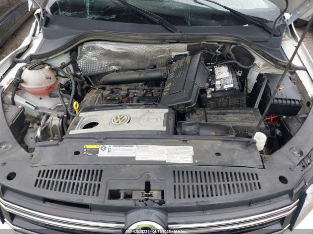 WVGUV7AX3HK029964 Volkswagen Tiguan 2.0t Sport