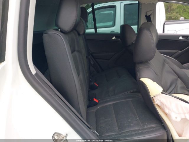 WVGUV7AX3HK029964 Volkswagen Tiguan 2.0t Sport