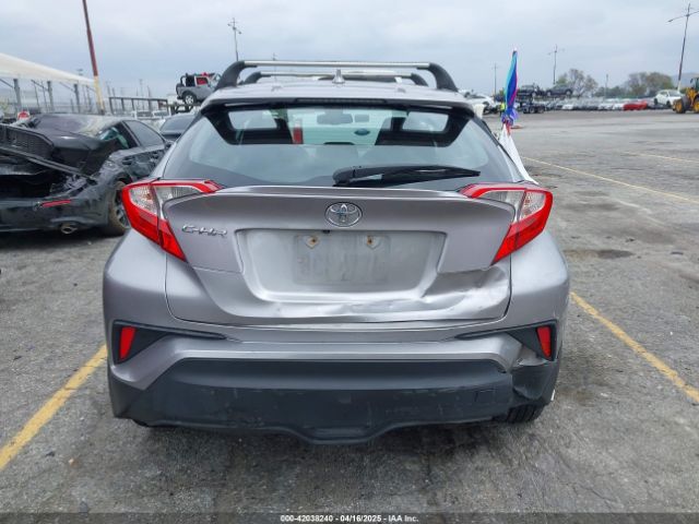 NMTKHMBX8JR032422 Toyota C-HR XLE