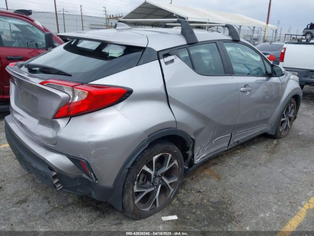 NMTKHMBX8JR032422 Toyota C-HR XLE