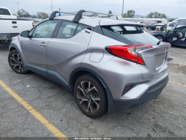 NMTKHMBX8JR032422 Toyota C-HR XLE