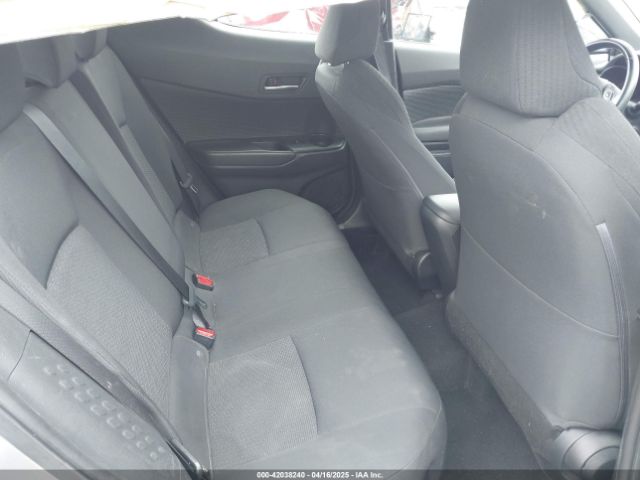 NMTKHMBX8JR032422 Toyota C-HR XLE