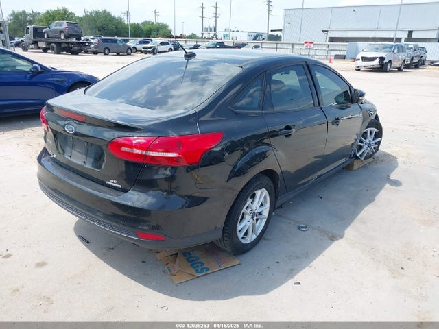 1FADP3F27FL356577 Ford FOCUS SE