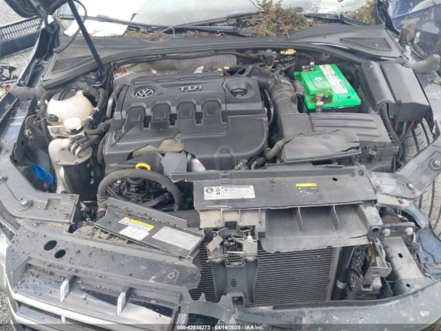 1VWBV7A35FC079181 Volkswagen Passat 2.0l Tdi Se
