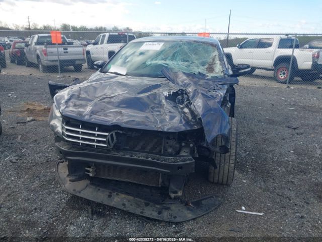 1VWBV7A35FC079181 Volkswagen Passat 2.0l Tdi Se