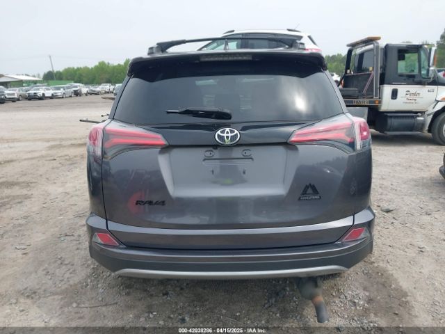 2T3RFREV8JW728645 Toyota Rav4 Adventure