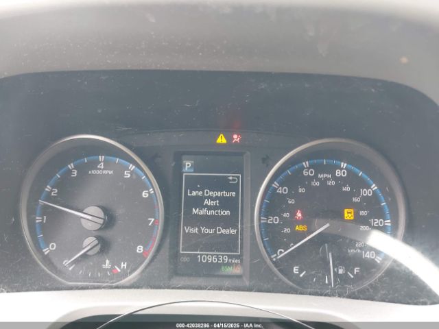 2T3RFREV8JW728645 Toyota Rav4 Adventure