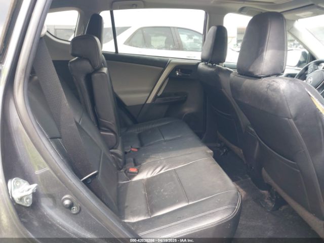 2T3RFREV8JW728645 Toyota Rav4 Adventure