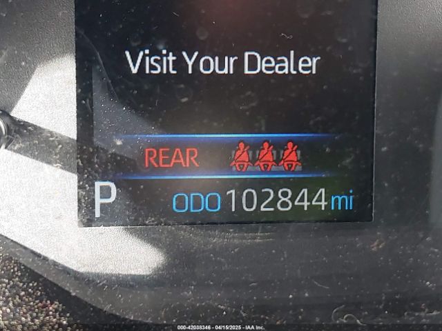 5YFEPRAE9LP090663 Toyota COROLLA LE