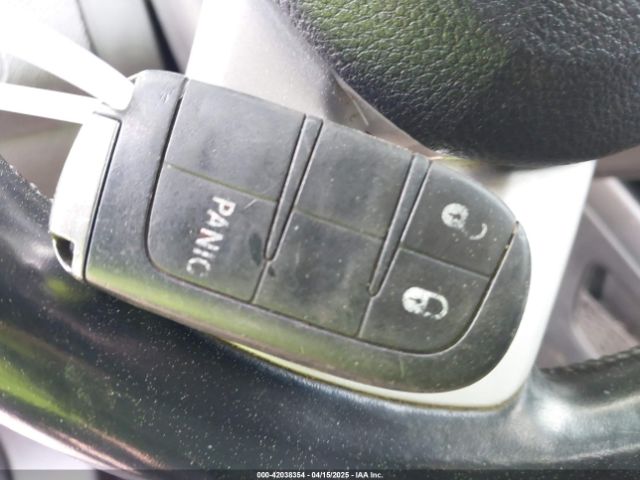 3C4PDCAB8JT439584 Dodge JOURNEY SE