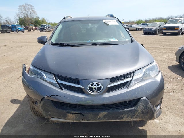2T3RFREV8FW298266 Toyota Rav4 Xle