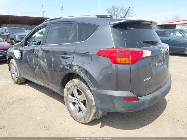 2T3RFREV8FW298266 Toyota Rav4 Xle