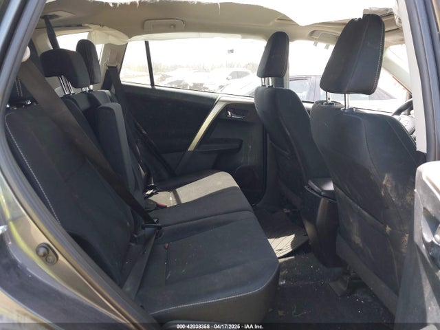 2T3RFREV8FW298266 Toyota Rav4 Xle