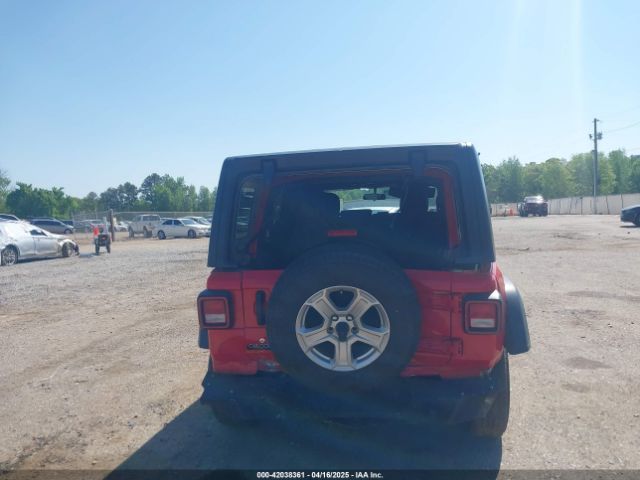 1C4HJXDG0JW132321 Jeep Wrangler Unlimited Sport S 4x4