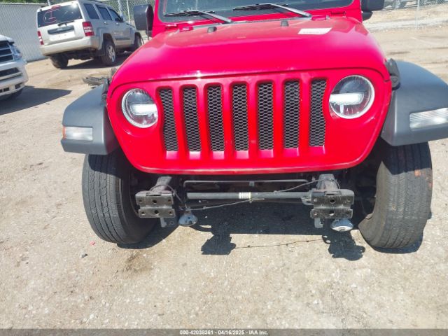 1C4HJXDG0JW132321 Jeep Wrangler Unlimited Sport S 4x4