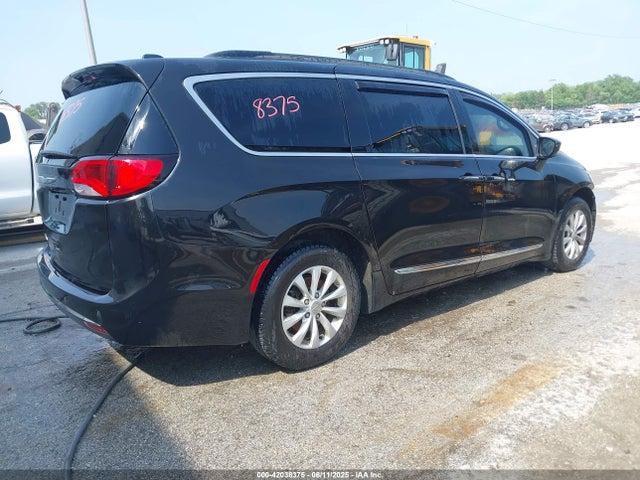 Chrysler Pacifica Touring-l 2017 2C4RC1BG9HR657847 Image 4