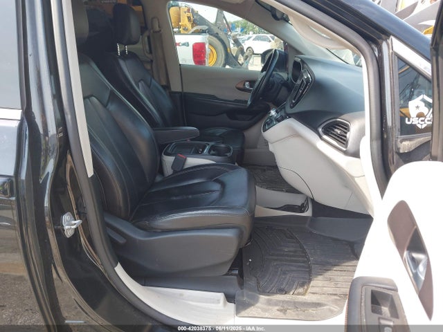 Chrysler Pacifica Touring-l 2017 2C4RC1BG9HR657847 Image 5