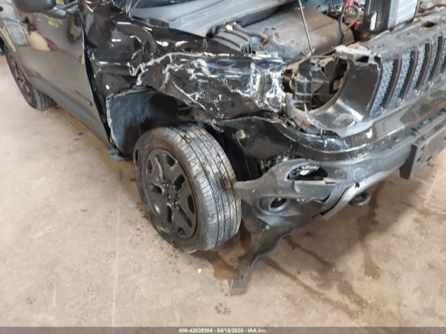 ZACNJBAB5LPL21798 Jeep Renegade Upland 4x4