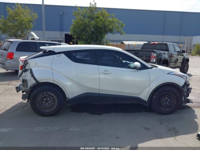 NMTKHMBX4JR049041 Toyota C-HR XLE