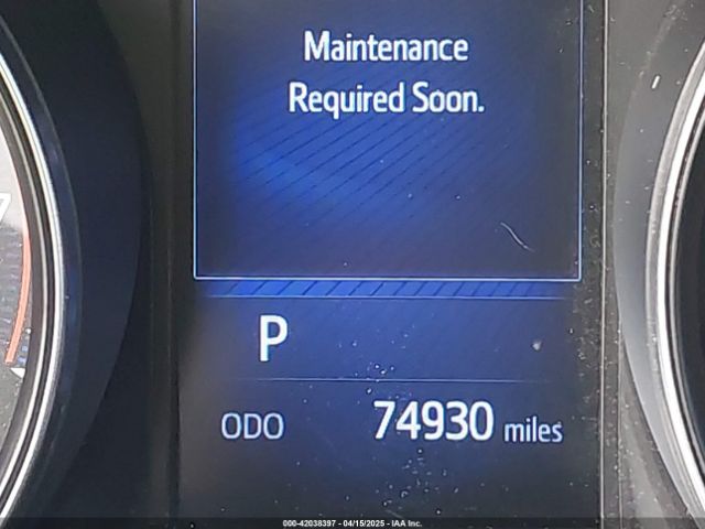NMTKHMBX4JR049041 Toyota C-HR XLE