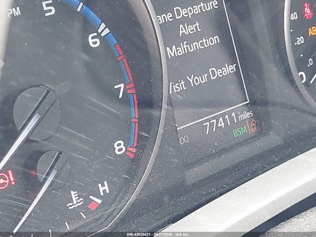 2T3WFREV8JW499399 Toyota Rav4 Xle