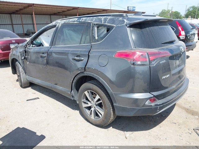 2T3WFREV8JW499399 Toyota Rav4 Xle