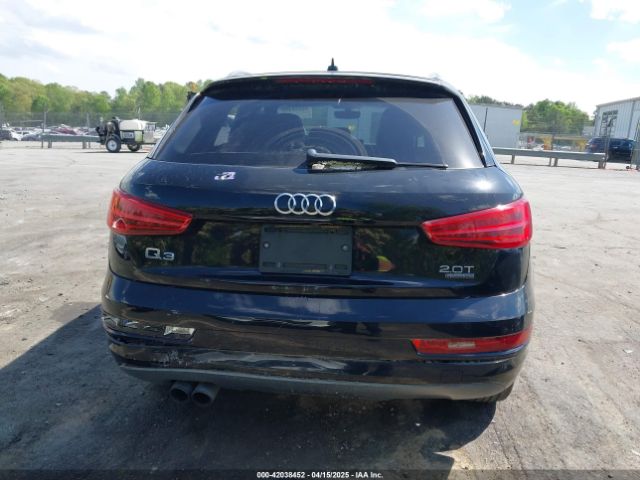 WA1JCCFS5HR001068 Audi Q3 2.0t Premium