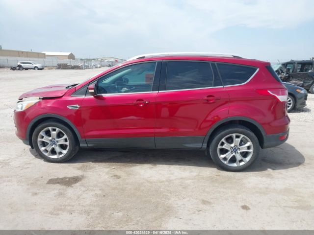 1FMCU9J96EUA93122 Ford Escape Titanium