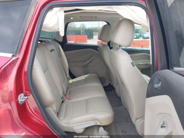 1FMCU9J96EUA93122 Ford Escape Titanium