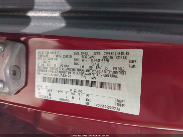 1FMCU9J96EUA93122 Ford Escape Titanium