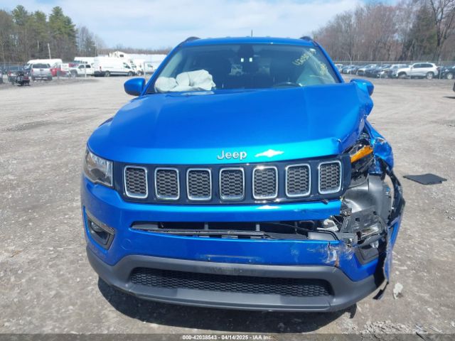 3C4NJDBB4JT117626 Jeep Compass Latitude 4x4
