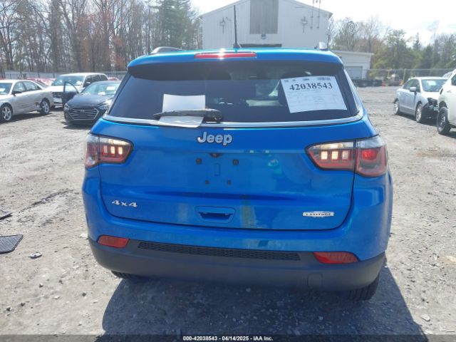 3C4NJDBB4JT117626 Jeep Compass Latitude 4x4