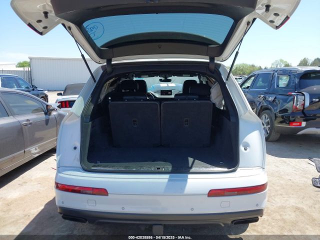 WA1VAAF74JD036128 Audi Q7 3.0t Premium